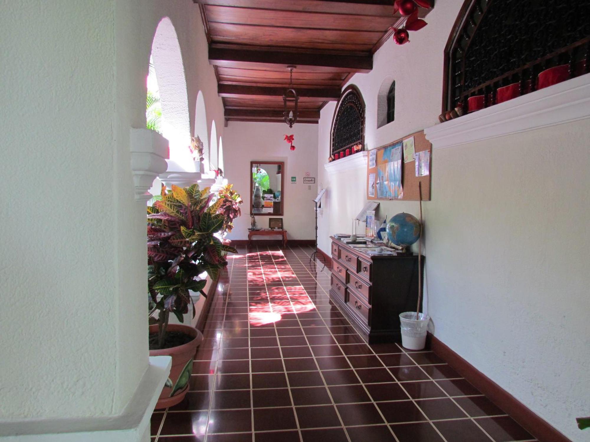 Hotel Villa Serena Escalon ซานซัลวาดอร์ ภายนอก รูปภาพ